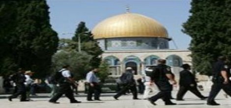İsrail askerinden Mescid-i Aksa'ya baskın