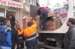 Sivereklilerden Sur halkına 2 kamyon yardım video