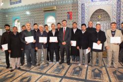 Din görevlisi kursiyerlere başarı belgesi verildi