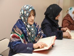 Eşqa hînbûna Qur’ana pîroz ya xaltiyên pîr