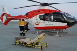 Mahsur kalan hastalar helikopterle kurtarıldı