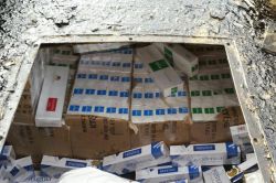 Bir tanker dolusu kaçak sigara ele geçirildi