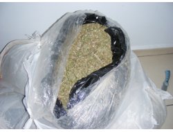 5 Kilo Esrar Ele Geçirildi