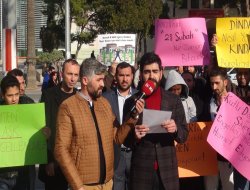 Xelkê Denîzliyê ji astengkirina Îmtîhana Sîyerê re bertek nîşan da