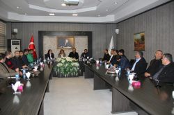 Baharatçılara dünya pazarlarının yolu açılıyor