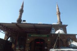 Ağrılılar merkezi ezan istemiyor