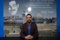 “Başörtüsü hala birilerinin hedefi halindedir”