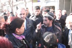 ‘Mahallene sahip çık’ anonsu yapan HDP’li vekillere tepki video