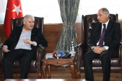 İçişleri Bakanı Efkan Ala ile Ulaştırma Bakanı Binali Yıldırım Van'da