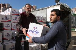 Malatya’dan Sur halkına 2 TIR yardım