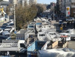 Xelkê Sûrê ji keysperestiya neqliyekar û emlaqfiroşan re bertek nîşan da