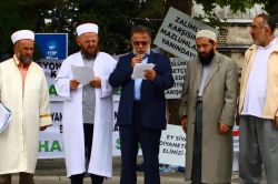 Hedef gösterilen müezzine Hak-Bir-Sen’den destek