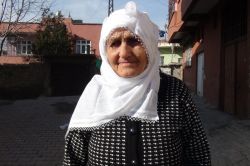 50 yıllık hac özlemini umreyle giderecek