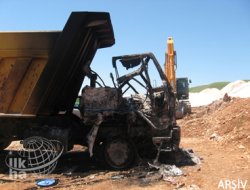 Silvan`da İş Makineleri Ateşe Verildi