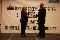 AİÇÜ'den idari personeline gelişim semineri