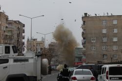 Diyarbakır'da mazgala yerleştirilen patlayıcı infilak ettirildi