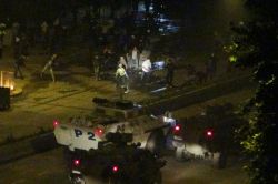 Batman’da polis aracına bombalı saldırı