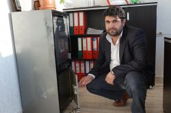 Gaziantep’teki hırsızlık anı güvenlik kamerasına yansıdı video