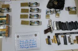 Diyarbakır'da kaçakçılık baskınlarında birçok silah ele geçirildi foto