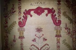 Gaziantep'teki asırlık halılar yoğun ilgi görüyor video