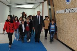 Batman Yavuz Selim İlkokulu öğrencileri üniversiteyi gezdi foto