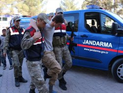 Akcakale'de DAEŞ ile irtibatlı olduğu iddiasıyla 2 kişi yakalandı foto