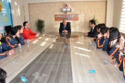 Batman Milli Eğitim Müdürü Hasan Aslan öğrencileri kabul etti