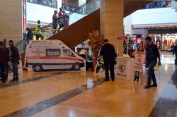 "Yaşama Yol Ver" standı açıldı