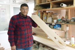 Ekmek küreği teknolojiye direniyor video