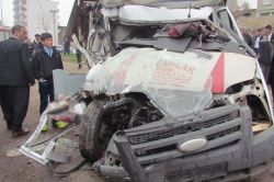 Siverek’te trafik kazası: biri ağır 3 yaralı video