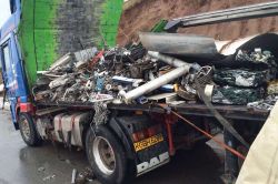 Bitlis’te kaza yapan TIR’da 35 kilo esrar ele geçirildi foto