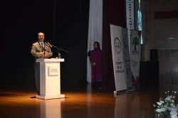 Allah kadını erkeğe, erkeği de kadına emanet etmiştir