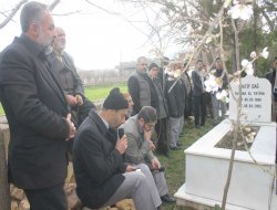 Şehîd Xatîp Dag li ser gora xwe hat bîranîn