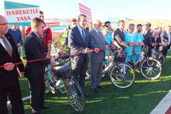 Bisiklet dağıtım töreni