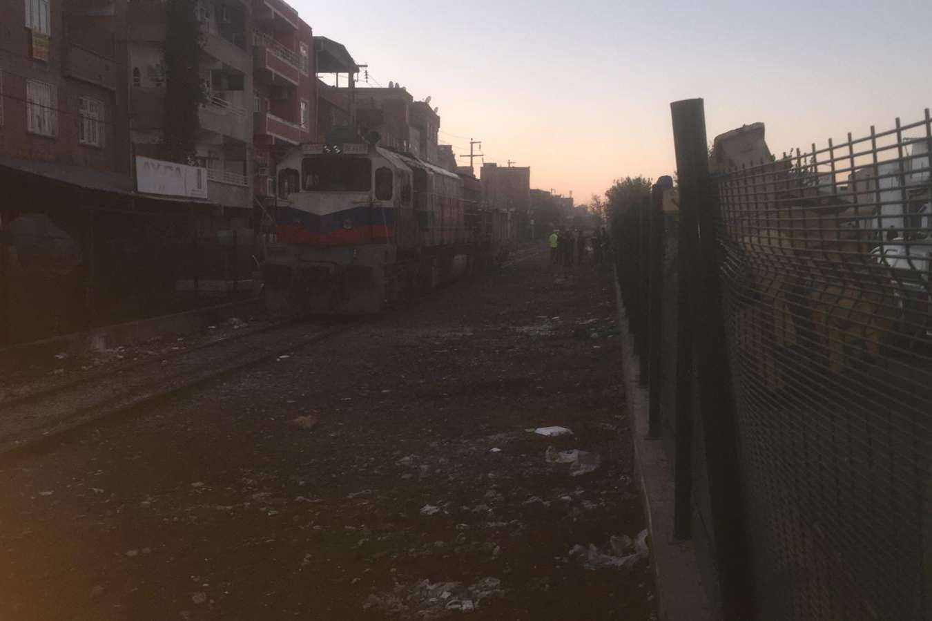 Diyarbakır Huzurevleri Mahallesinde trenin çarptığı genç hayatını kaybetti