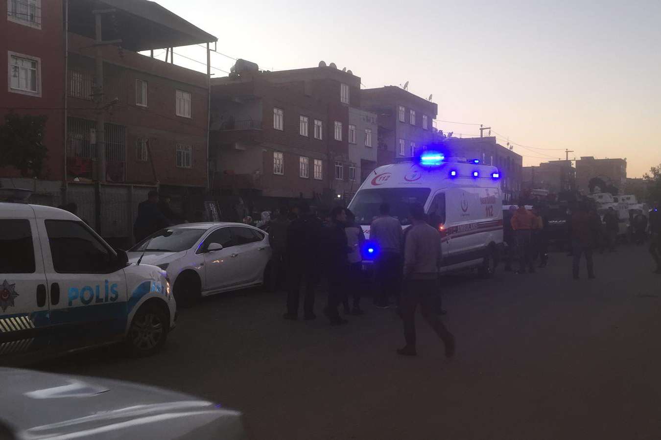 Diyarbakır Huzurevleri Mahallesinde trenin çarptığı genç hayatını kaybetti